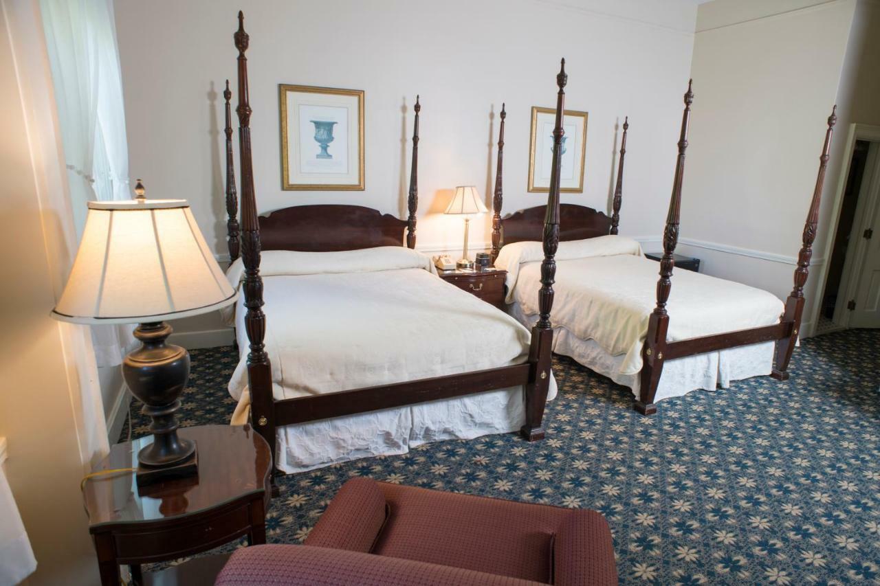 Middlebury Inn Zewnętrze zdjęcie