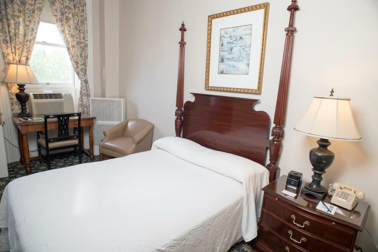 Middlebury Inn Zewnętrze zdjęcie