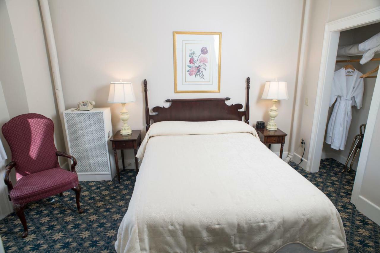 Middlebury Inn Zewnętrze zdjęcie