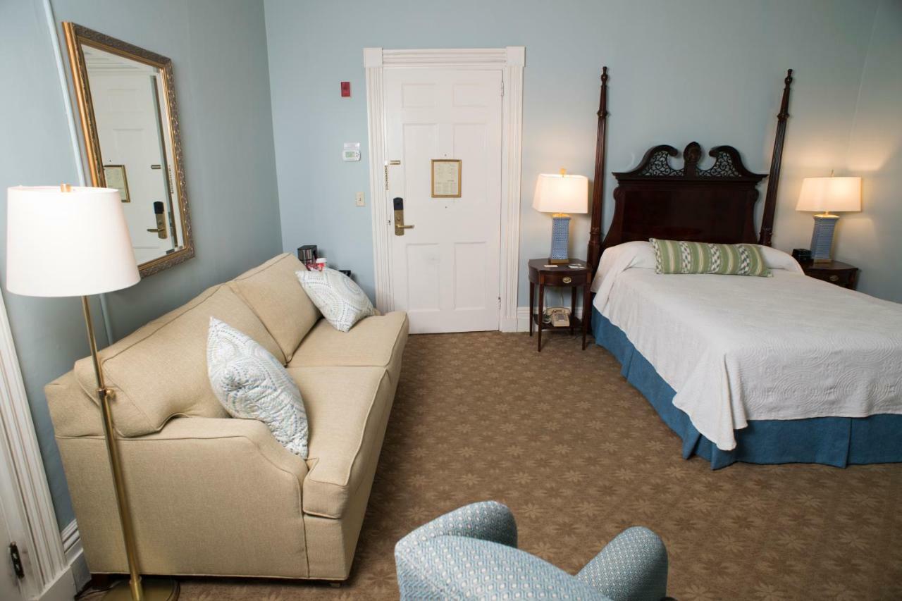 Middlebury Inn Zewnętrze zdjęcie