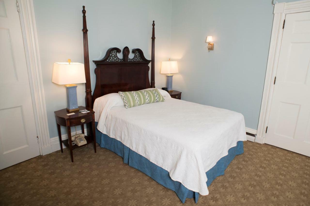 Middlebury Inn Zewnętrze zdjęcie