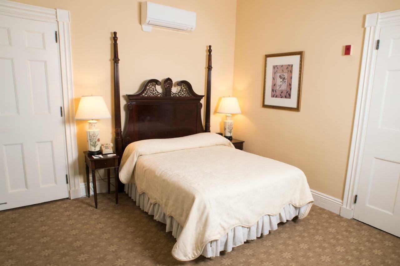 Middlebury Inn Zewnętrze zdjęcie